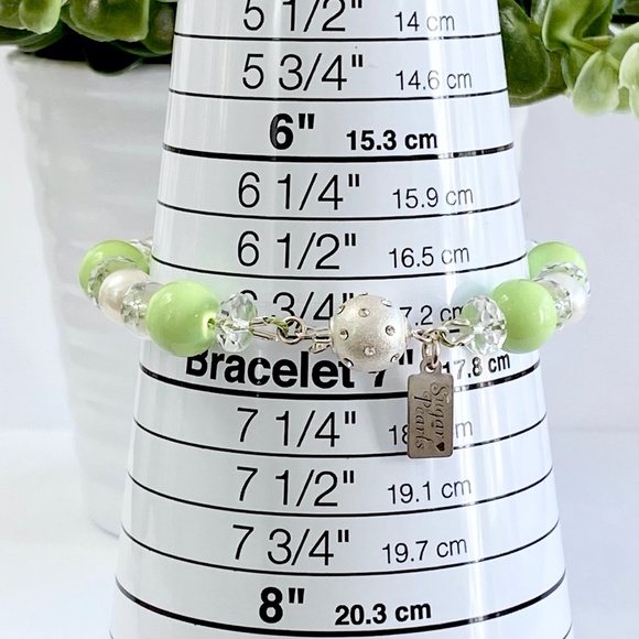 Green Turquoise, Pearl & Quartz Bracelet - Picture 5 of 5